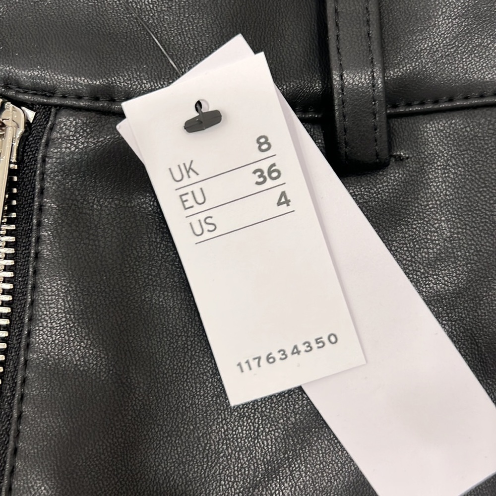 Topshop faux leather moto skinny fit pants with zip in black | Size 4 - Picture 3 of 6